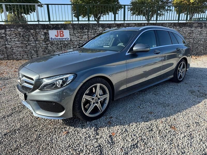 Cinza Usado 2016 Mercedes C250 AMG line Carrinha | € 25.950 - Imagem 1/4