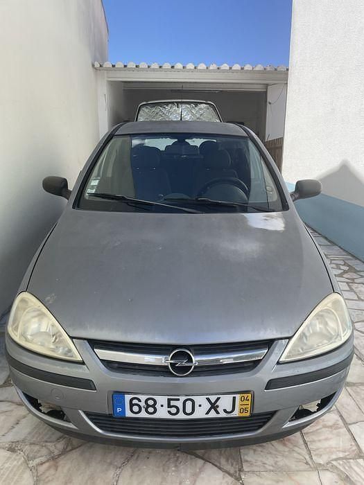 Usado 2004 Opel Corsa Sedan | € 2.000 (Bom preço) - Imagem 1/4