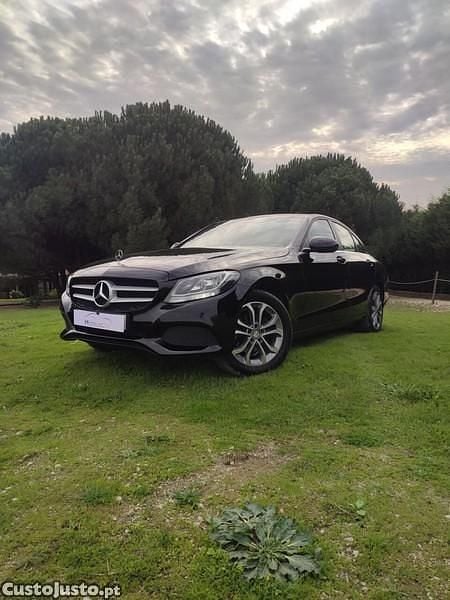 Preto Usado 2015 Mercedes C180 Sedan | € 16.900 (Preço justo) - Imagem 1/1