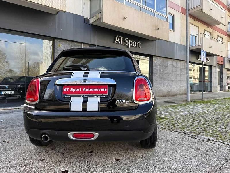 Usado Mini ONE 95 HP (69 kW) 2015 Preto Citadino