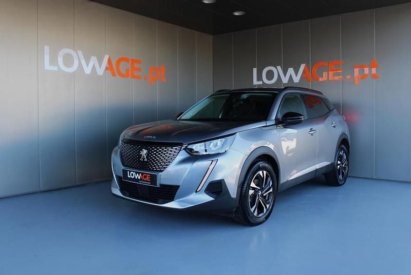 Cinzento Usado 2022 Peugeot 2008 SUV | € 18.900 (Preço justo) - Imagem 1/4