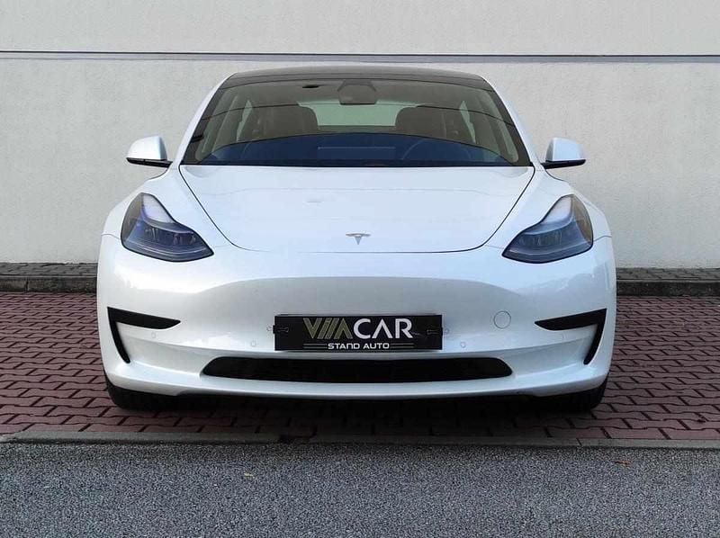 Branco Usado 2021 Tesla Model 3 Sedan | € 26.990 (Bom preço) - Imagem 1/4