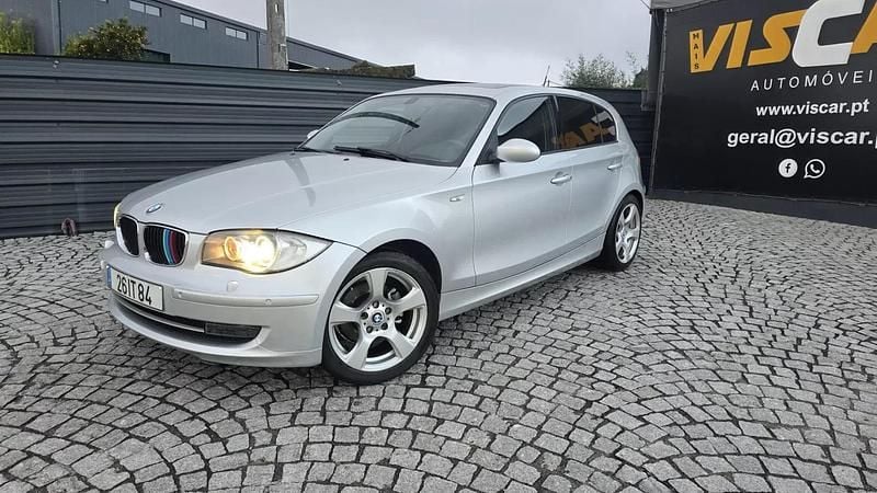 Cinza prata Usado 2008 BMW 118 Sport Line Citadino | € 10.750 (Preço justo) - Imagem 1/4