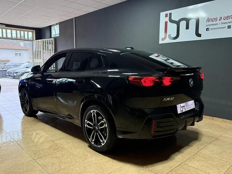 Usado BMW iX2 150 kW (204 HP) 2025 Preto SUV