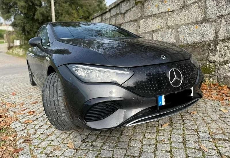 Cinzento Usado 2023 Mercedes EQE350 | € 40.000 (Super Preço) - Imagem 1/4