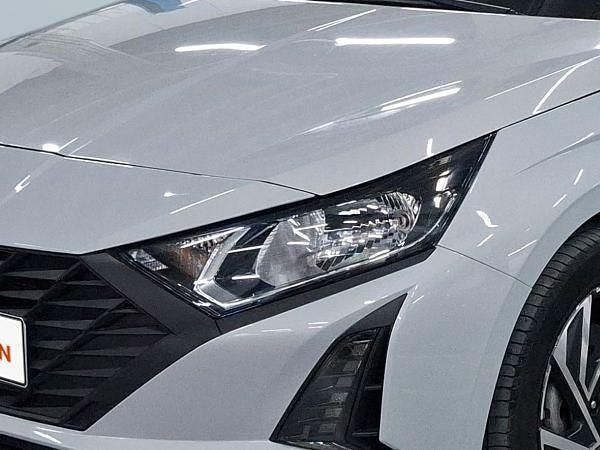 Usado Hyundai i20 Comfort 84 HP (61 kW) 2024 Cinzento Citadino
