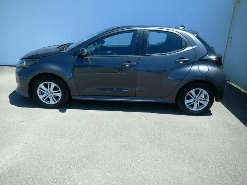 Cinza (pintura metalizada) Usado 2023 Toyota Yaris Comfort Sedan | € 18.250 (Preço justo) - Imagem 1/4