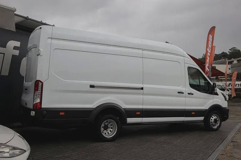 Usado Ford Transit Trend 170 HP (125 kW) 2022 Branco