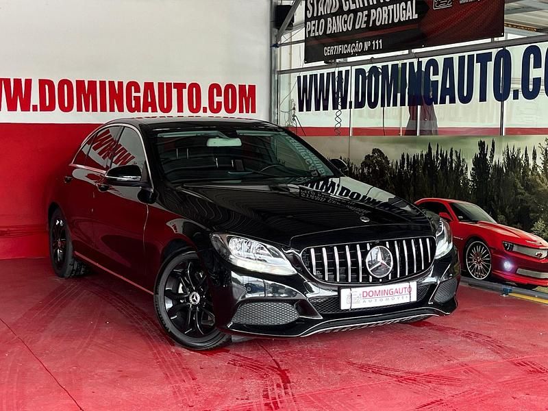 Preto Usado 2017 Mercedes C200 Avantgarde Sedan | € 21.950 - Imagem 1/4