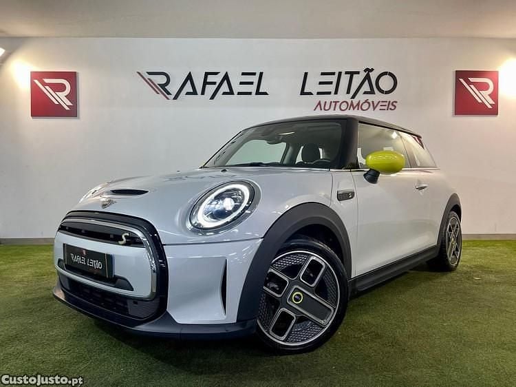 Cinza Usado 2021 Mini Cooper SE Classic Citadino | € 18.750 (Preço justo) - Imagem 1/1