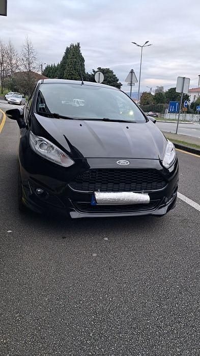 Usado Ford Fiesta ST-Line 100 HP (73 kW) 2017 Sedan