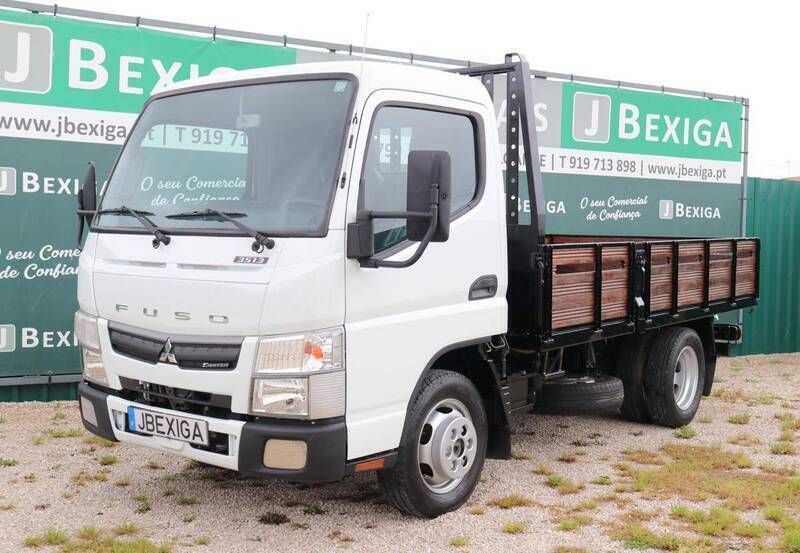 Branco Usado 2018 Mitsubishi Canter | € 28.900 (Preço justo) - Imagem 1/4
