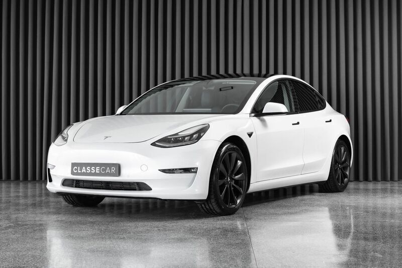 Branco Usado 2019 Tesla Model 3 Long Range Sedan | € 27.750 (Preço elevado) - Imagem 1/4