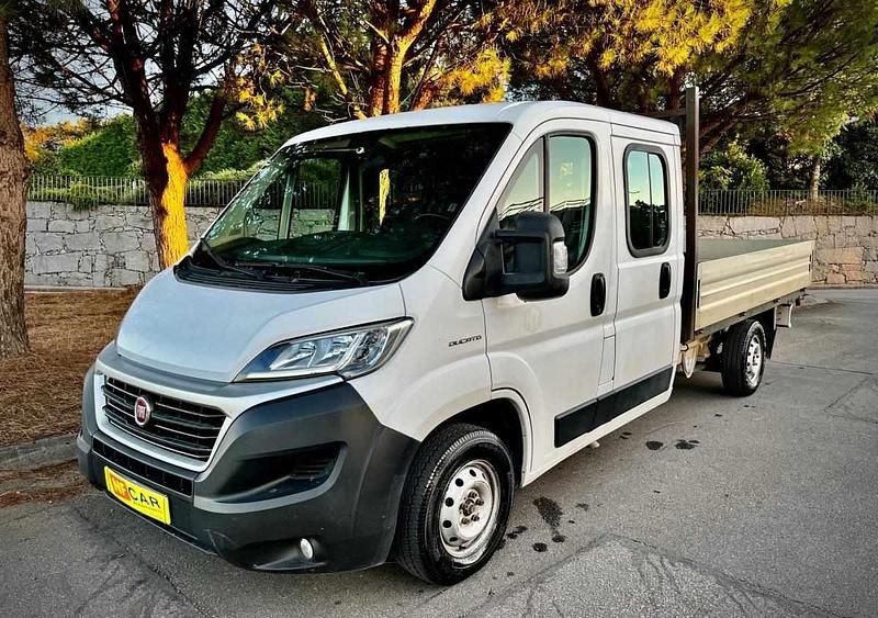 Branco Usado 2019 Fiat Ducato Van | € 21.500 - Imagem 1/4