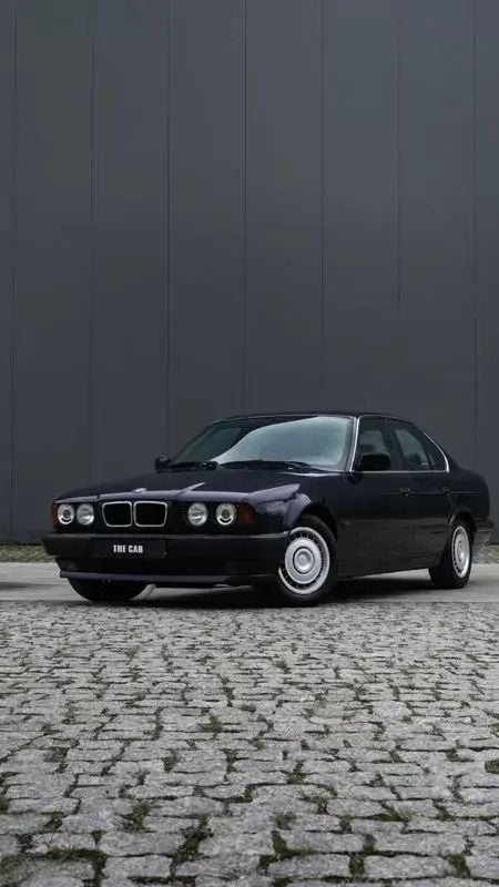 Azul Usado 1994 BMW 520 Sedan | € 5.900 - Imagem 1/4