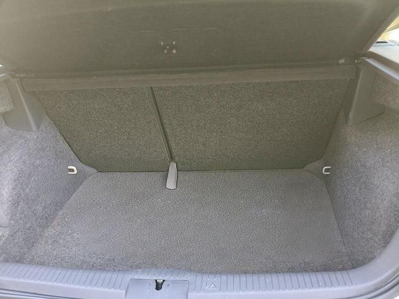 Usado VW Polo 64 HP (47 kW) 2002 Sedan