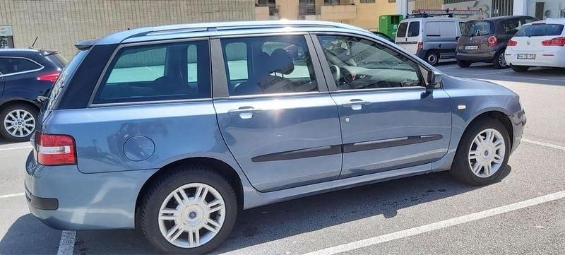 Usado Fiat Stilo 2004 Sedan