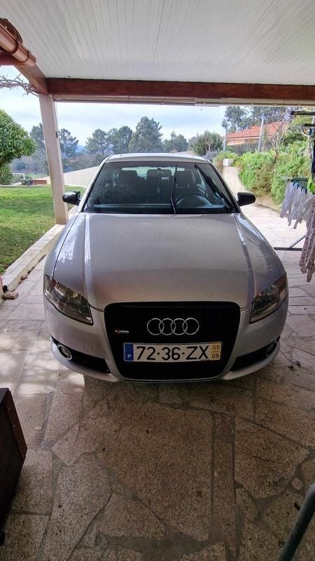Cinzento Usado 2005 Audi A4 Sedan | € 6.900 (Preço justo) - Imagem 1/4