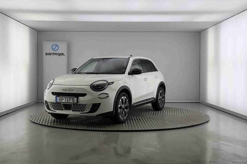 Branco Usado 2024 Fiat 600 | € 24.990 (Preço justo) - Imagem 1/4