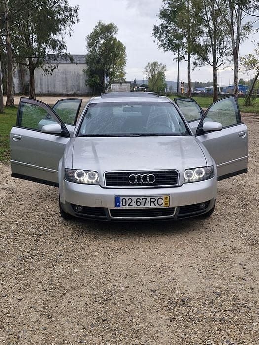 Usado 2001 Audi A4 Sedan | € 5.000 (Preço justo) - Imagem 1/4