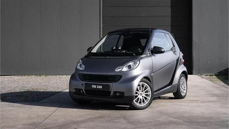 Cinzento Usado 2009 Smart ForTwo Cabrio Pure Cabrios | € 6.999 - Imagem 1/4