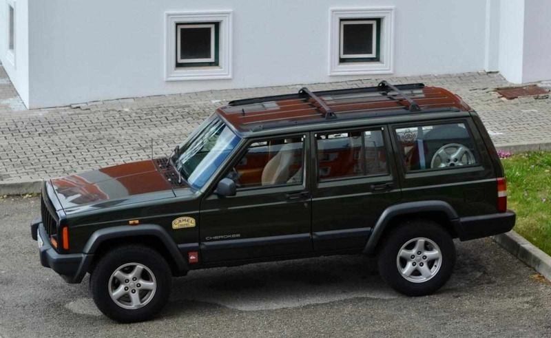 Verde Usado 1999 Jeep Cherokee SUV | € 9.900 - Imagem 1/4