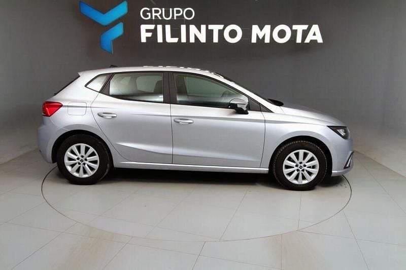 Cinza Usado 2022 Seat Ibiza Style | € 13.890 (Preço justo) - Imagem 1/4