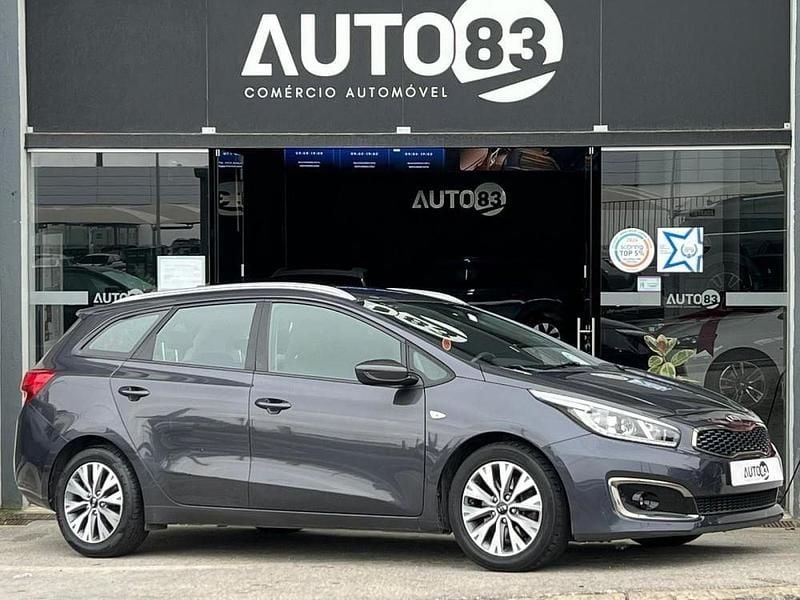 Cinzento Usado 2018 Kia Ceed Sportswagon Carrinha | € 11.990 (Bom preço) - Imagem 1/1