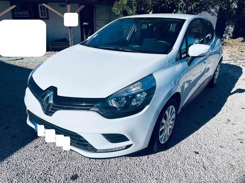 Usado Renault Clio IV 75 HP (55 kW) 2017 Branco Citadino
