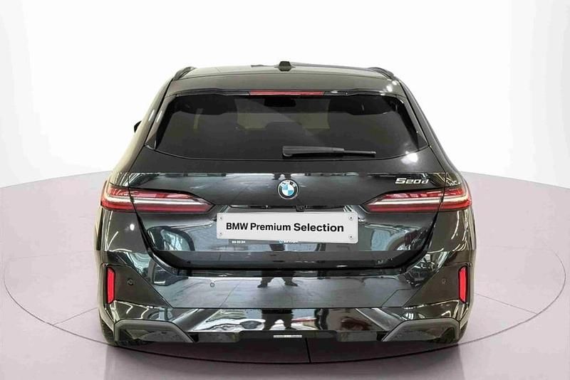 Usado BMW 520 Shadowline 197 HP (144 kW) 2025 Preto Coupé