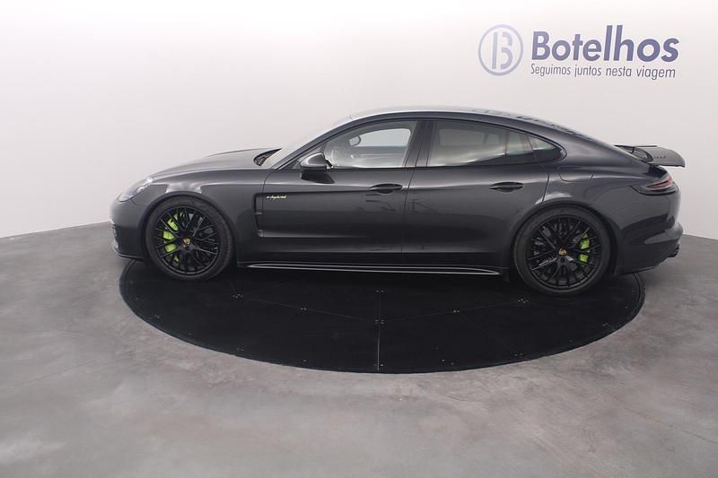 Usado Porsche Panamera Turbo S 680 HP (500 kW) 2017 Cinza Sedan