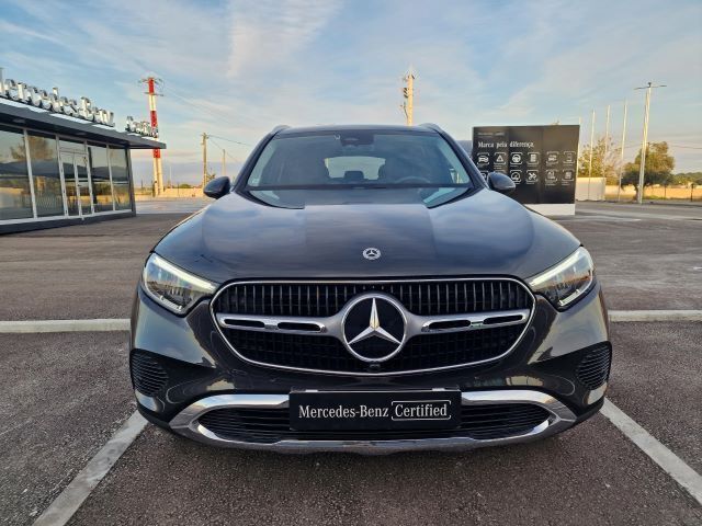 Usado Mercedes GLC220 197 HP (144 kW) 2024 Cinzento graphite