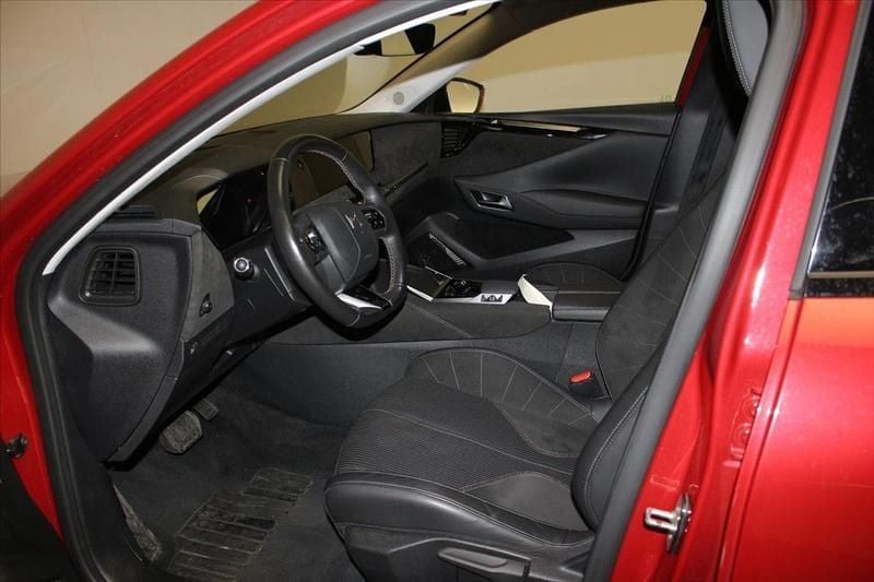 Vermelho Usado 2023 DS Automobiles DS4 Performance SUV | € 19.500 - Imagem 1/1