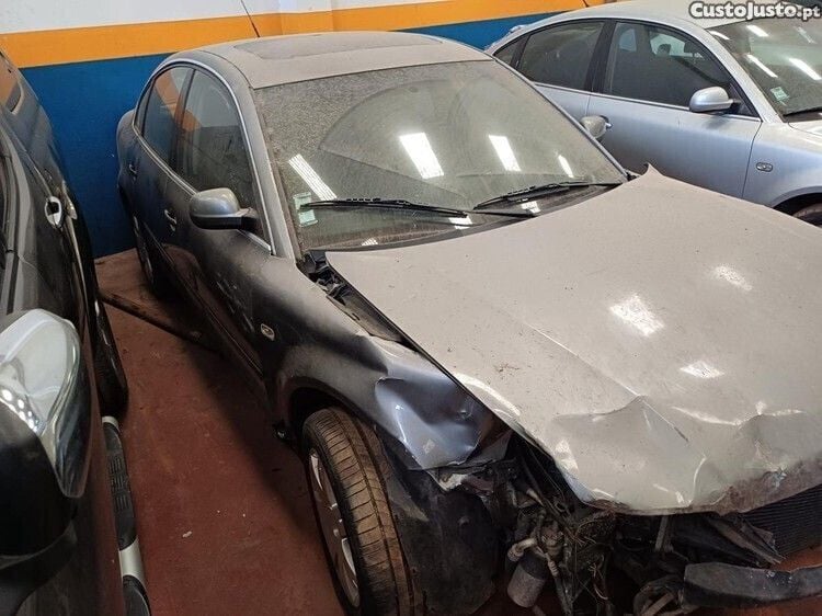 Cinza Usado 2001 VW Passat | € 1.300 (Super Preço) - Imagem 1/1