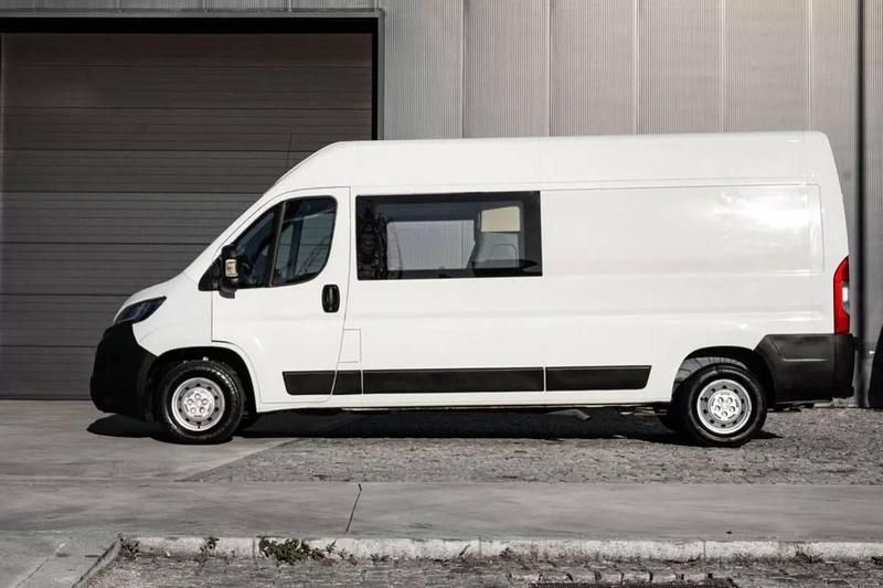 Usado Peugeot Boxer 130 HP (95 kW) 2019 Branco Van