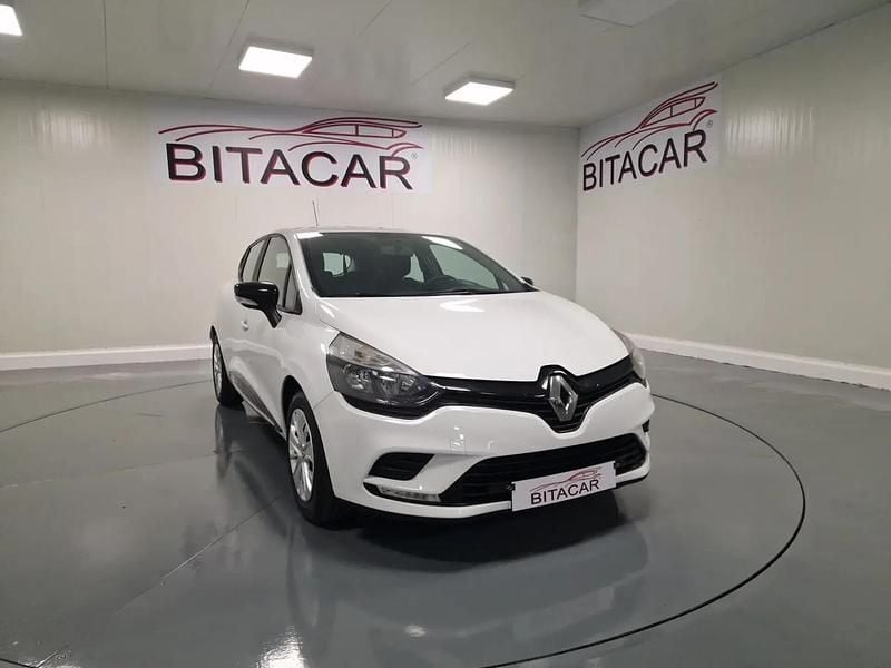 Branco Usado 2017 Renault Clio IV Zen | € 13.950 (Preço justo) - Imagem 1/4