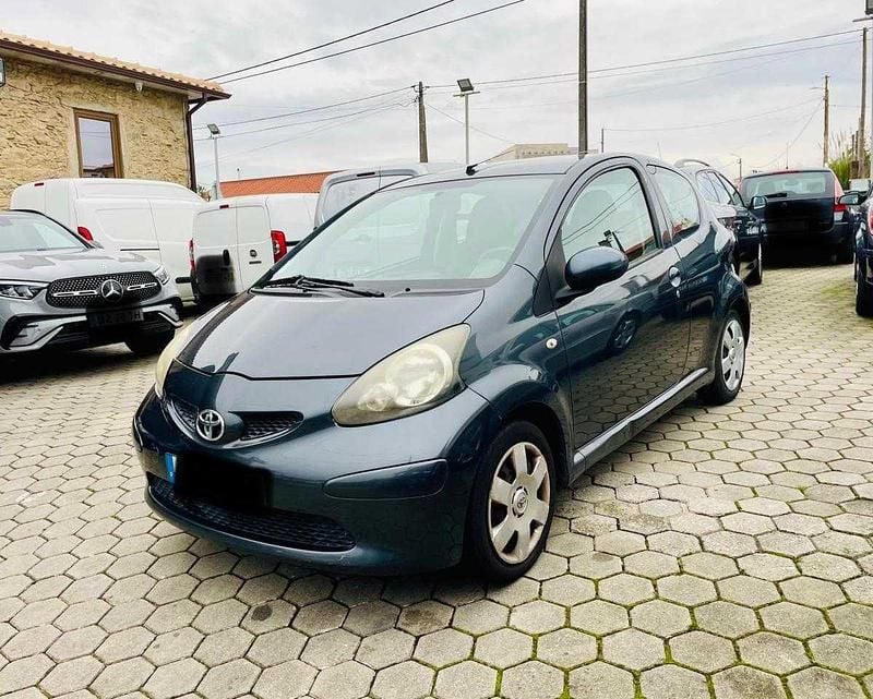 Cinza Usado 2007 Toyota Aygo Citadino | € 5.990 (Caro) - Imagem 1/4