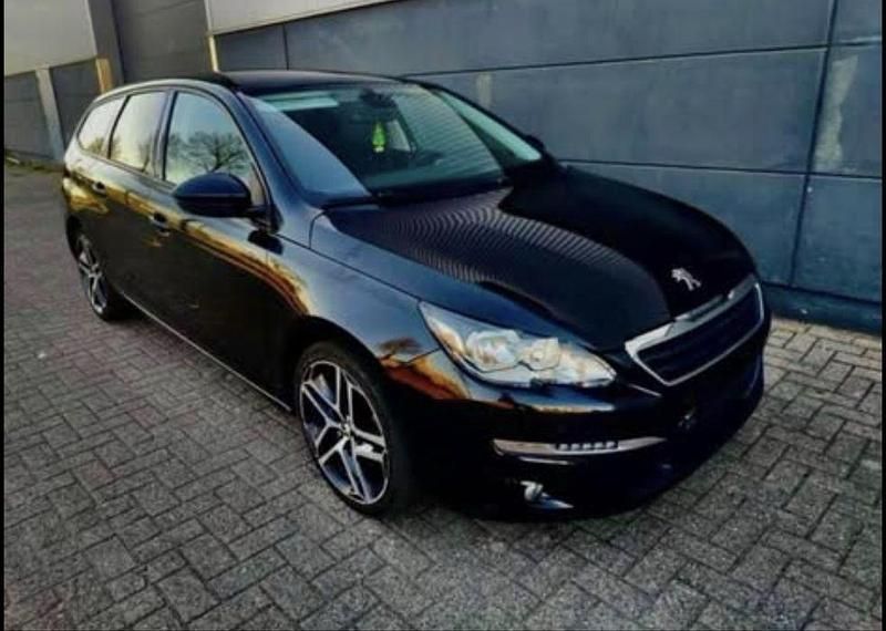 Usado 2015 Peugeot 308 Sedan | € 7.800 (Super Preço) - Imagem 1/4
