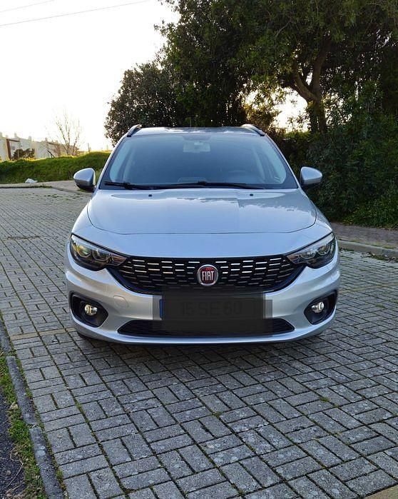 Usado 2016 Fiat Tipo Lounge Carrinha | € 14.800 (Caro) - Imagem 1/4