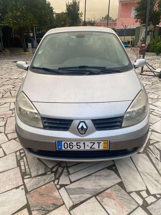 Usado 2005 Renault Scénic II Monovolume | € 3.000 (Preço elevado) - Imagem 1/4