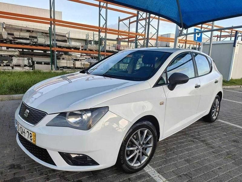 Branco Usado 2015 Seat Ibiza I-Tech | € 7.990 (Bom preço) - Imagem 1/4