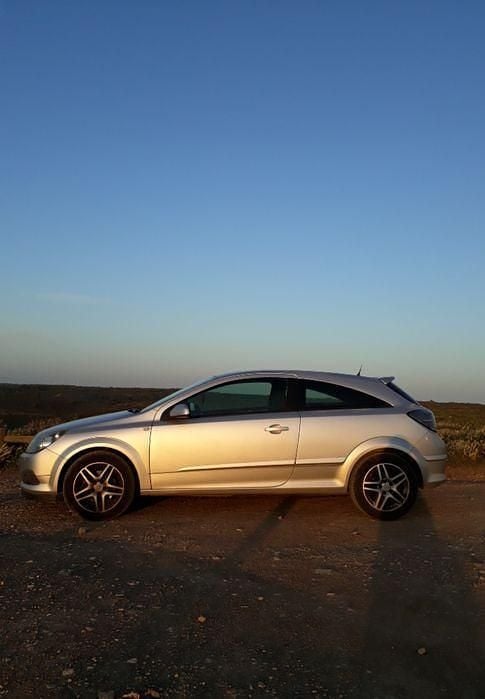 Usado 2007 Opel Astra GTC | € 1.490 (Preço justo) - Imagem 1/4