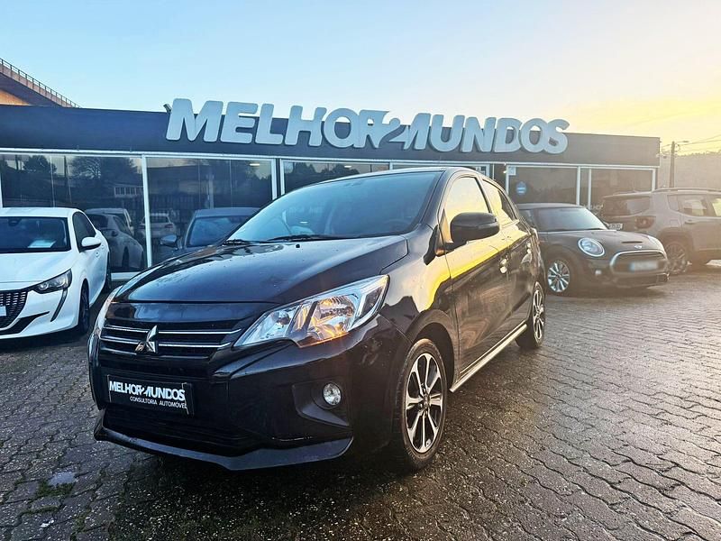 Usado Mitsubishi Space Star Edition 71 HP (52 kW) 2021 Preto