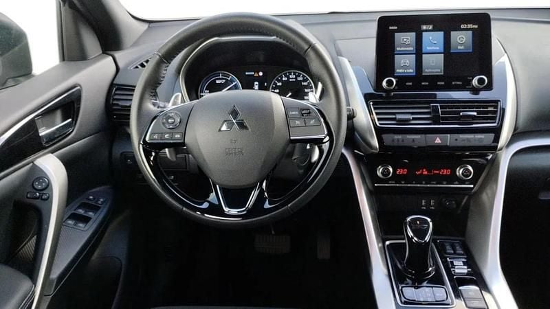 Usado Mitsubishi Eclipse Cross 202 HP (148 kW) 2022 Cinzento SUV