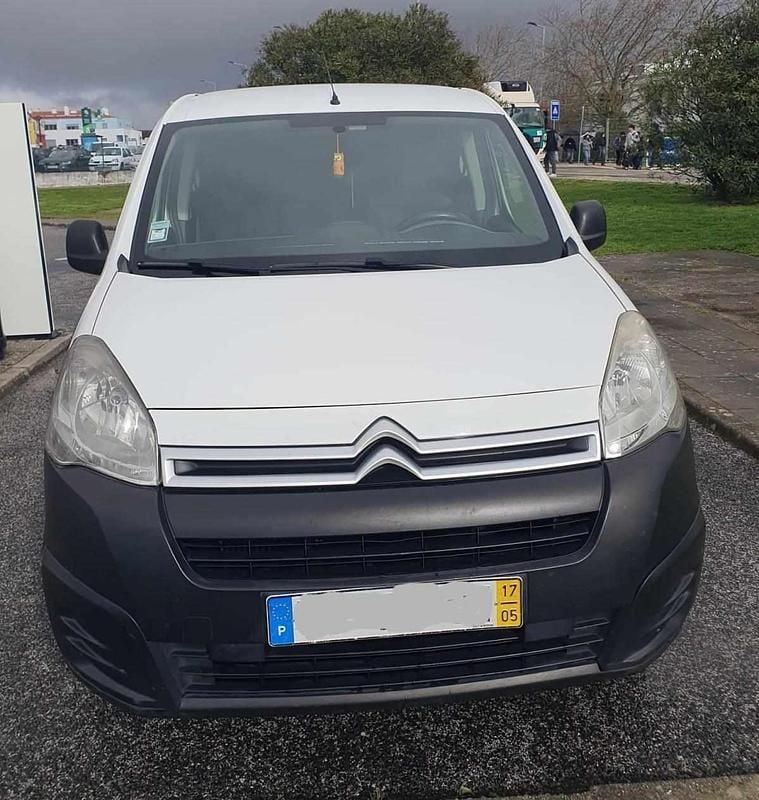 Branco Usado 2017 Citroën Berlingo Monovolume | € 6.900 (Bom preço) - Imagem 1/4