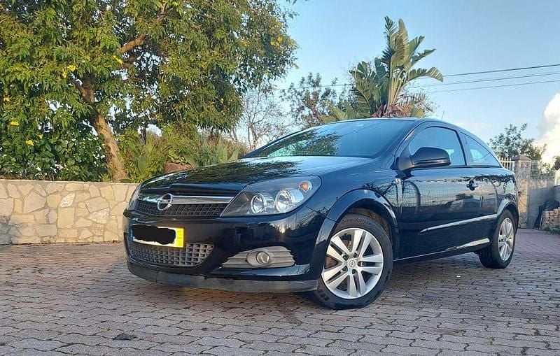 Usado 2010 Opel Astra GTC | € 5.500 (Preço justo) - Imagem 1/4