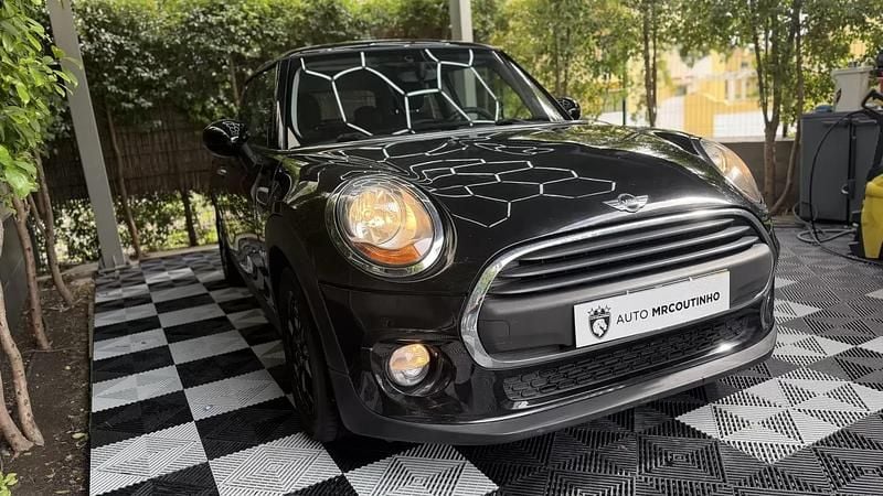 Usado Mini ONE 75 HP (55 kW) 2015 Preto Citadino
