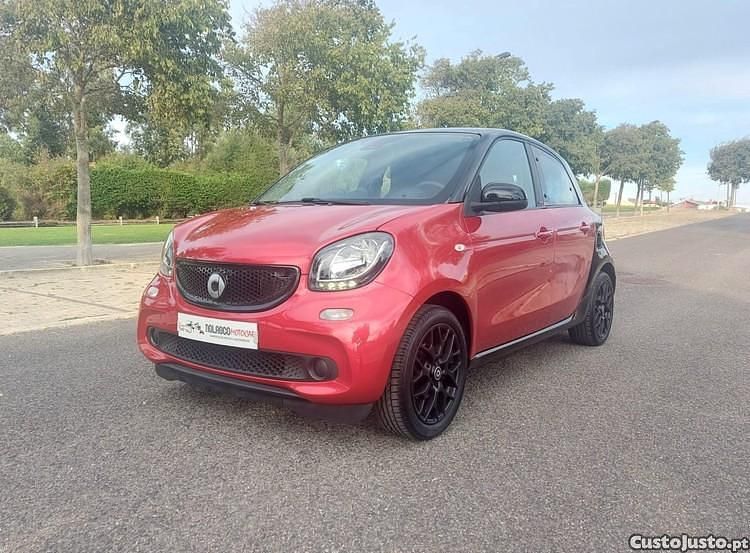 Vermelho Usado 2015 Smart ForFour Passion Citadino | € 11.250 (Preço justo) - Imagem 1/1