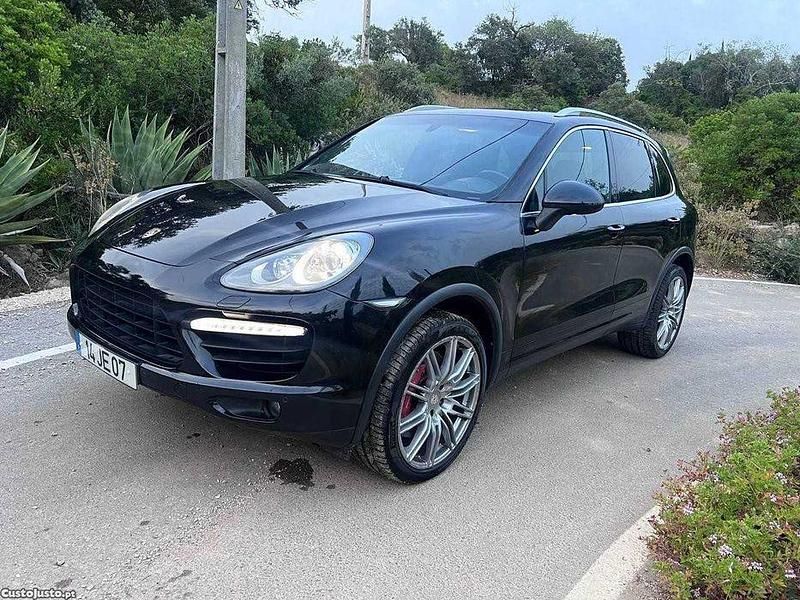 Usado 2010 Porsche Cayenne Turbo SUV | € 35.000 - Imagem 1/4