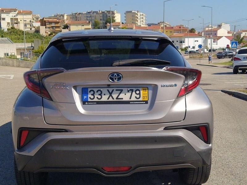 Usado Toyota C-HR Luxury 122 HP (89 kW) 2019 SUV